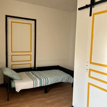 Ideal Pour 2 A 3 Personnes Avec Piscine Dans La Maison Principale Lägenhet *